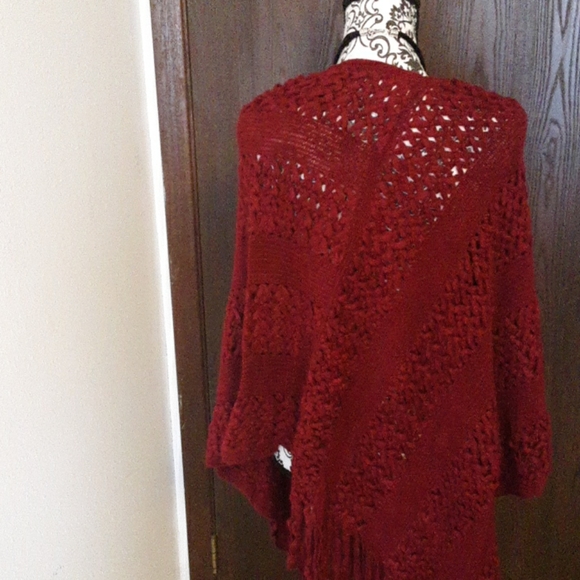 Riahfashion Bohemian Sequin Glitter Poncho - Picture 11 of 14